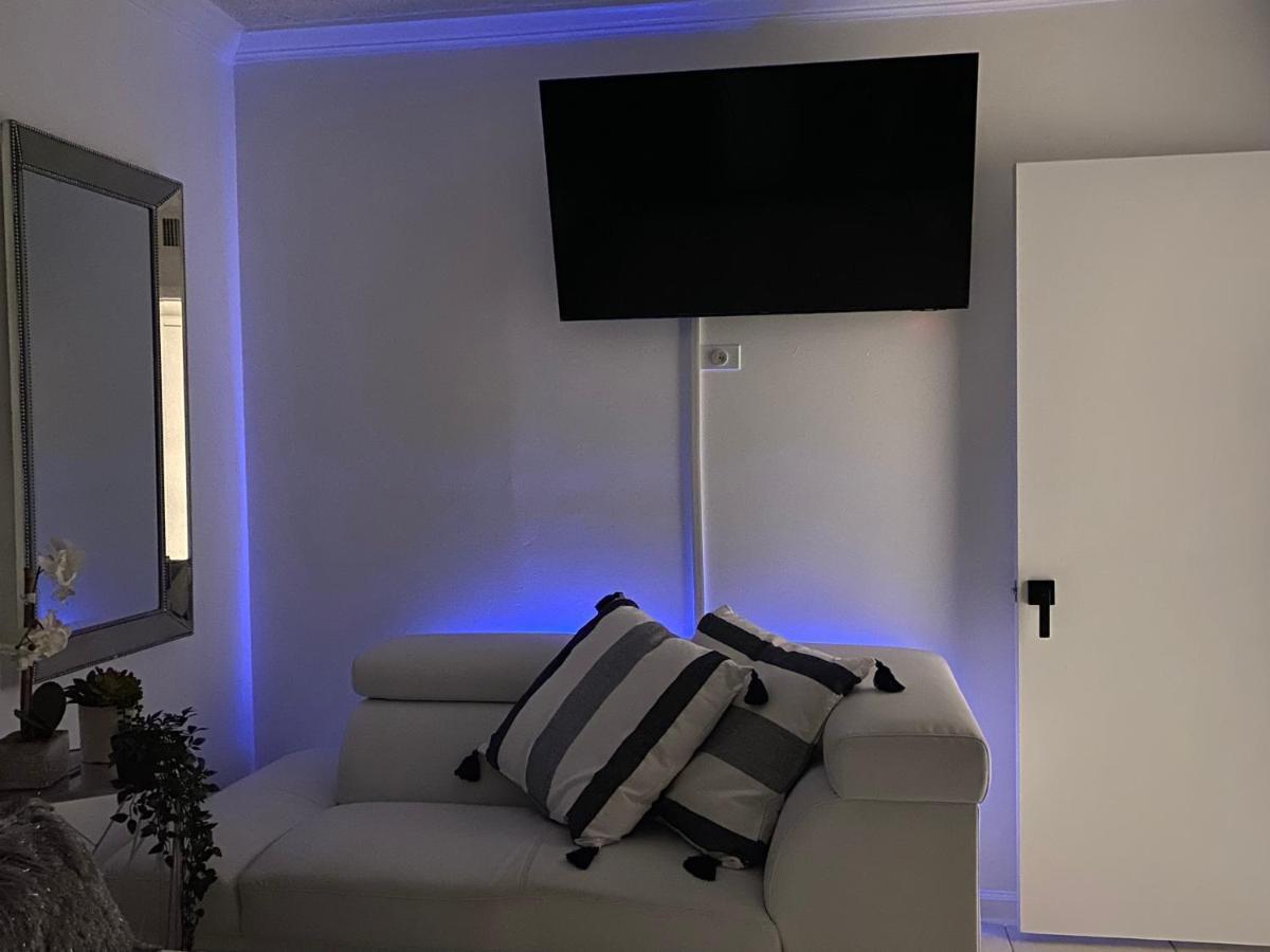 Beautiful House 7 Min From Miami Airport W Free Parking Apartment Bagian luar foto