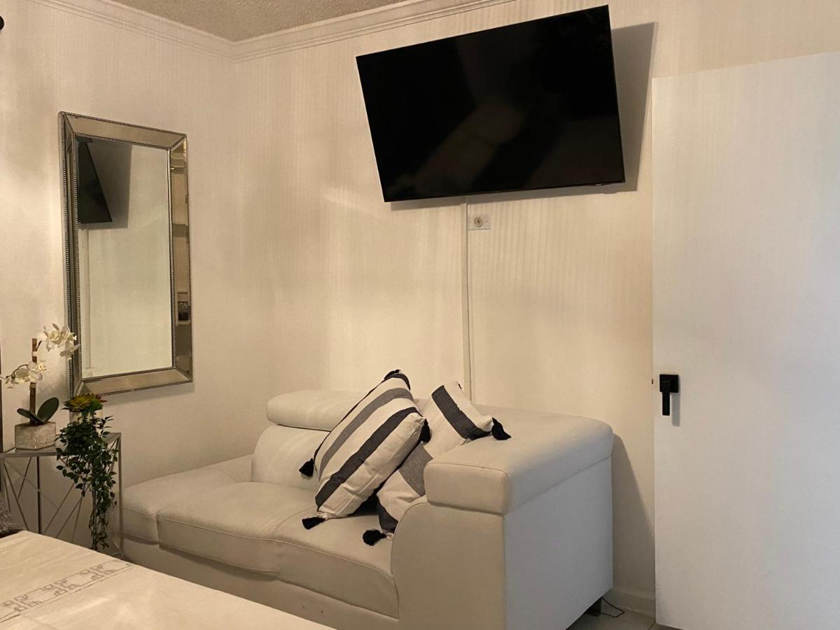 Beautiful House 7 Min From Miami Airport W Free Parking Apartment Bagian luar foto