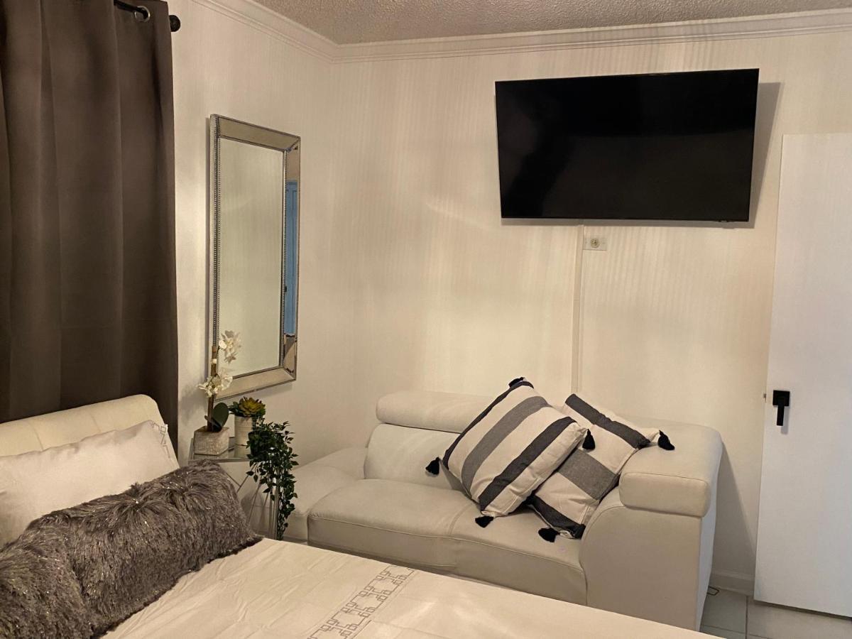 Beautiful House 7 Min From Miami Airport W Free Parking Apartment Bagian luar foto