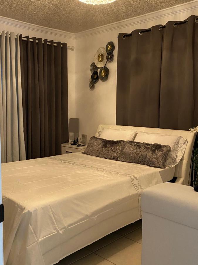 Beautiful House 7 Min From Miami Airport W Free Parking Apartment Bagian luar foto